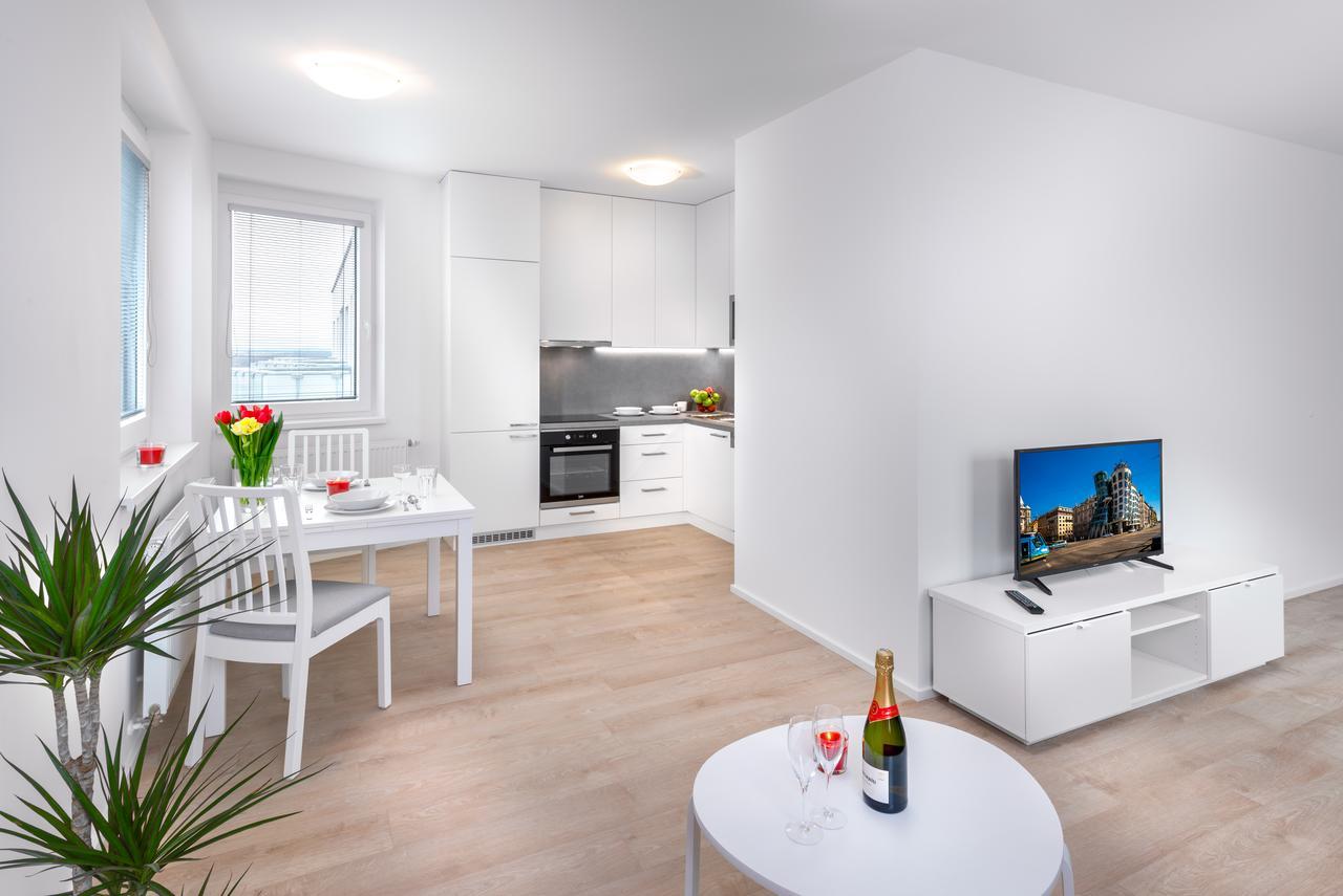 Citywest Apartments Praga Exterior foto