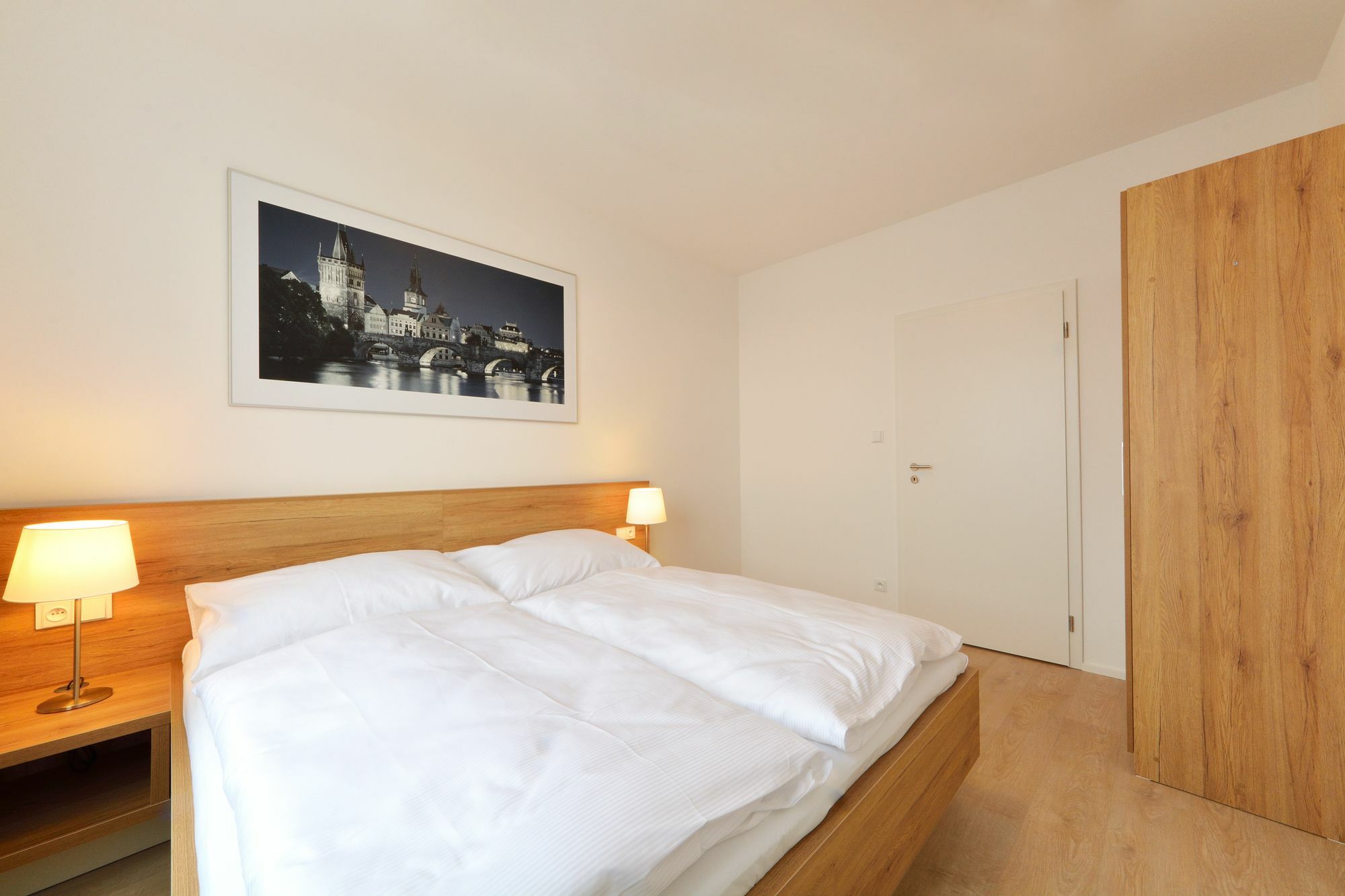 Citywest Apartments Praga Exterior foto
